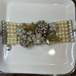 Vintage Bracelet Pearls and Flower Rhinestones